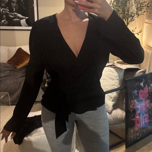 Black Longsleeve Blouse - Picture 7 of 8